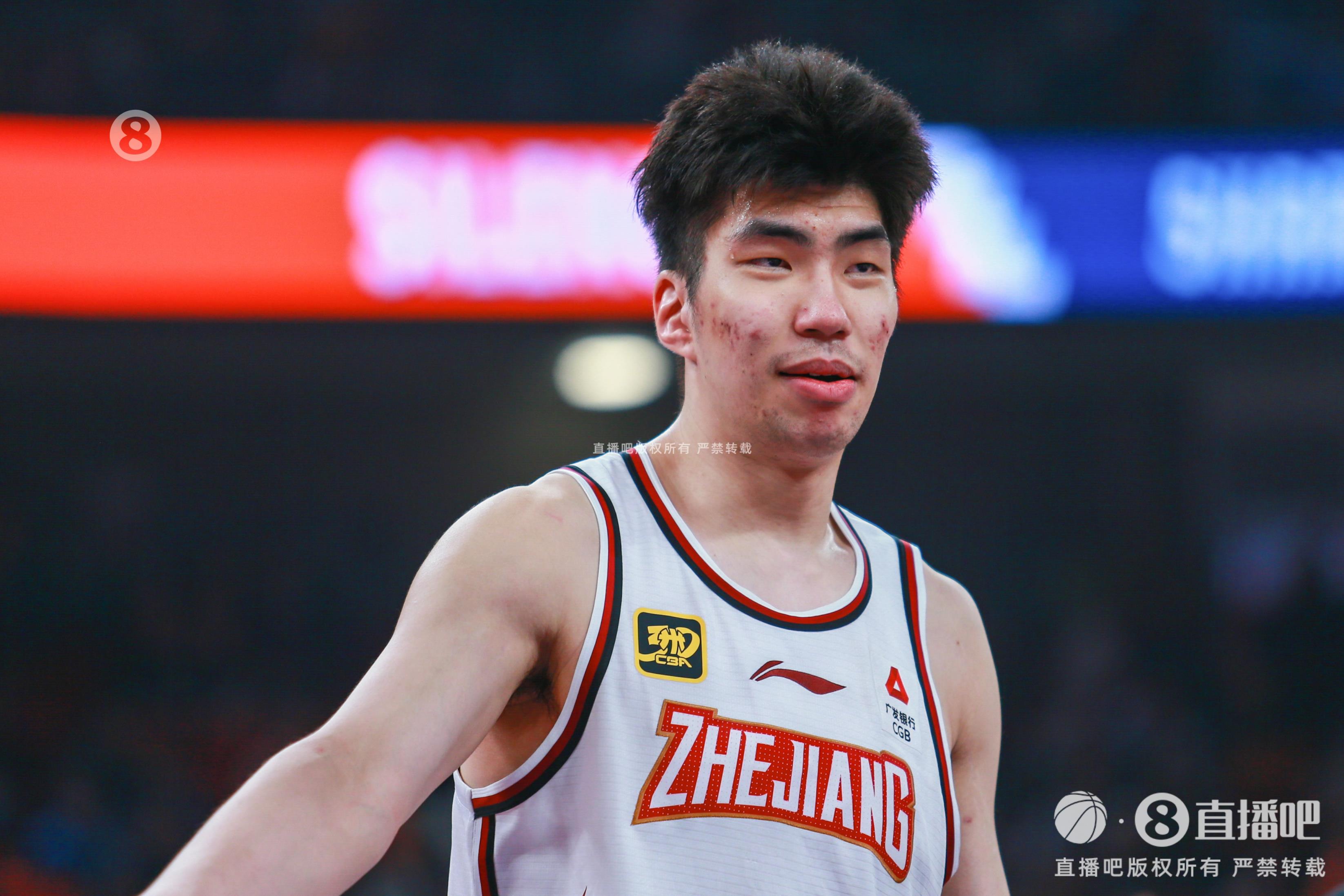 效率極高！余嘉豪8中8貢獻(xiàn)20分7板 罰球5中4